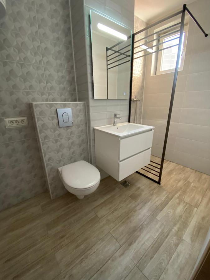 Linen Tree Apartment Baile Herculane Ngoại thất bức ảnh