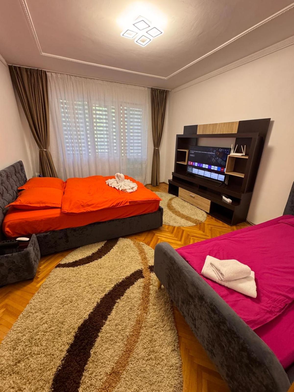 Linen Tree Apartment Baile Herculane Ngoại thất bức ảnh